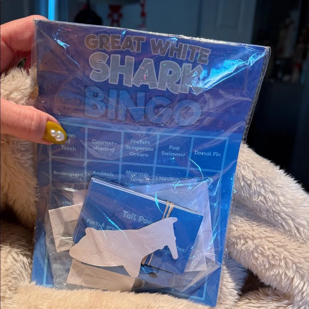 Great White Shark Bingo Game - Blue